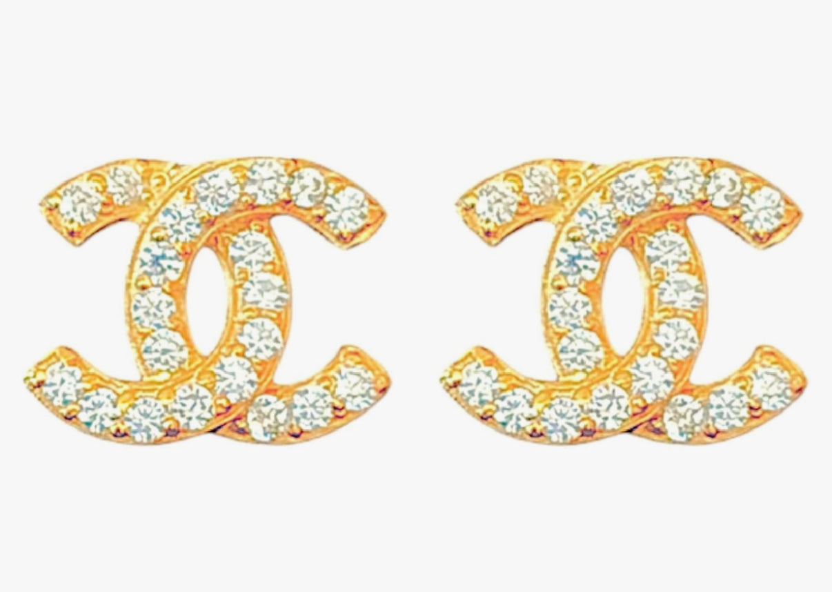 Doppel -C -Logo -Bolzen mit Zirkonias Goldton