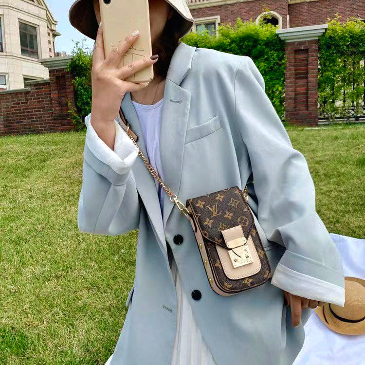 Crossbody skinn telefonpose