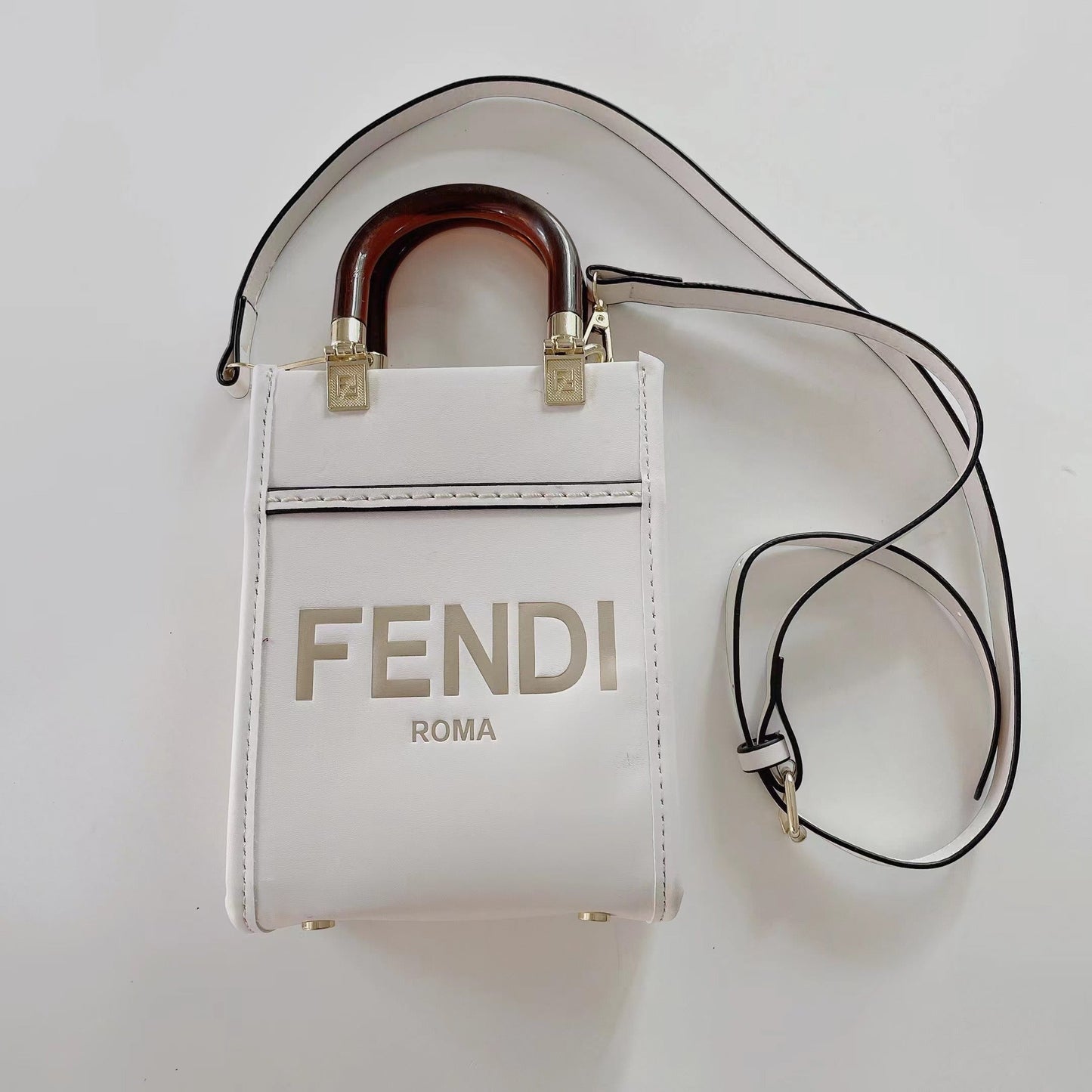 Klassische Einkaufstasche mit Crossbody -Riemen