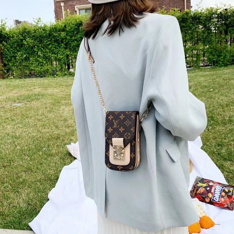 Crossbody skinn telefonpose