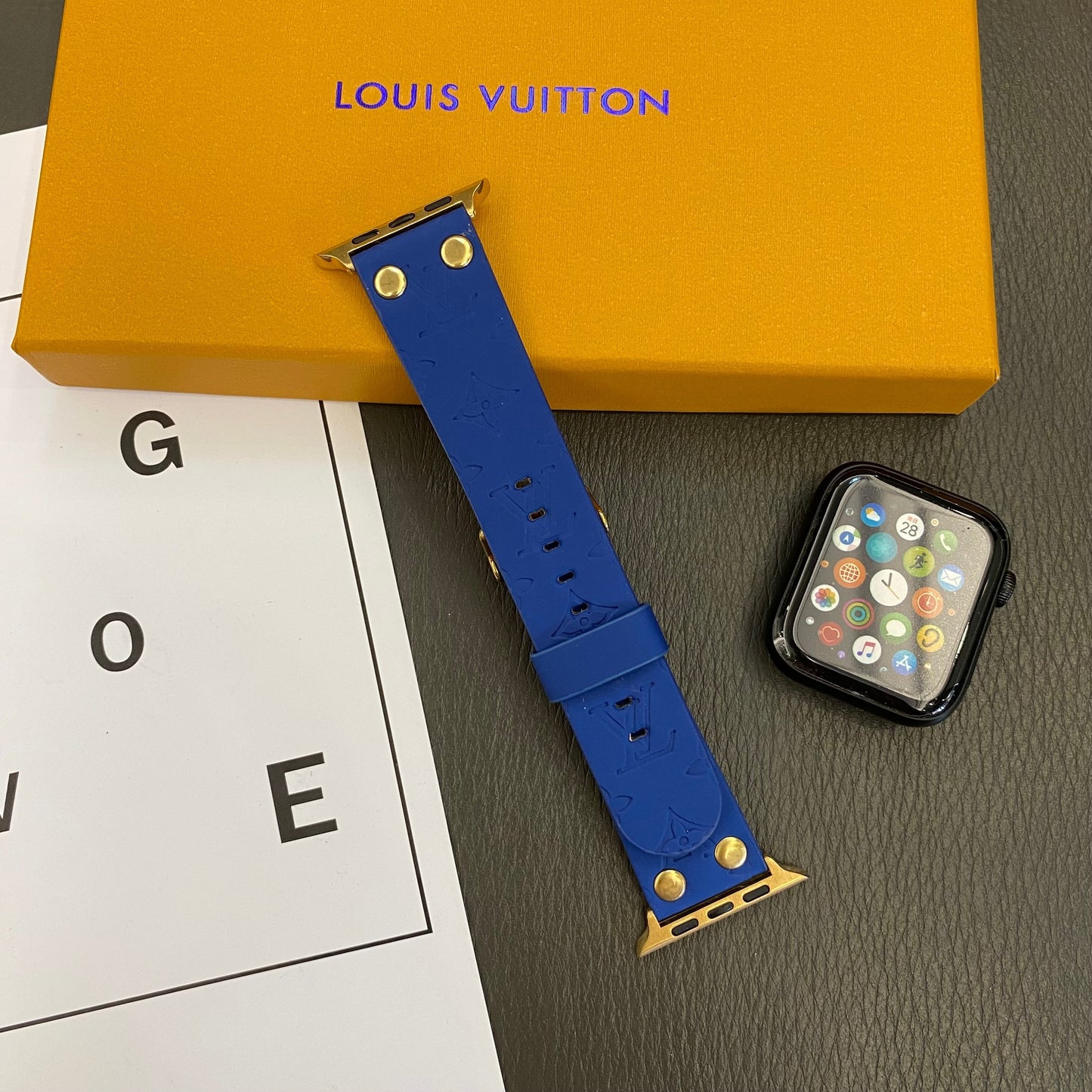 Armbånd de Rekchange Apple Aveec Décoration en nagler et monogramme en relieff Watch Bands