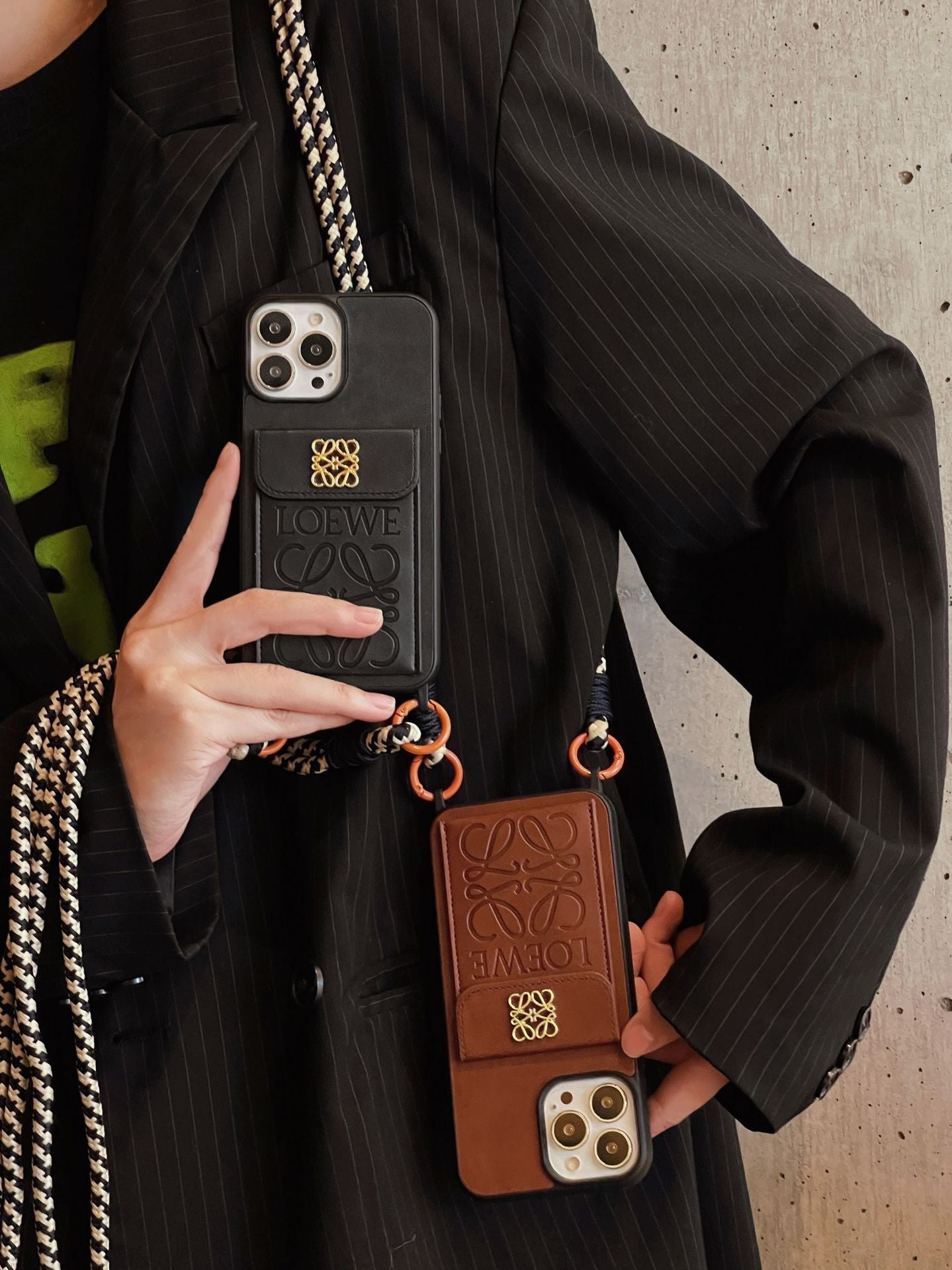 Custodia per iPhone in pelle con supporto per schede loe