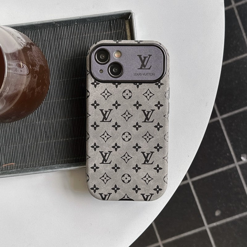 Lou Brown & Black Classic Leather iPhone tok