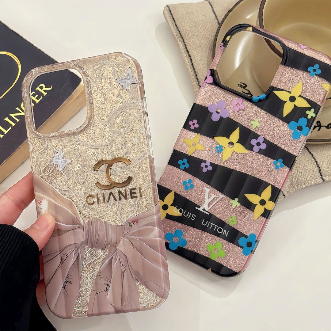 Eleganza chic: custodia per iPhone per le perle di lusso