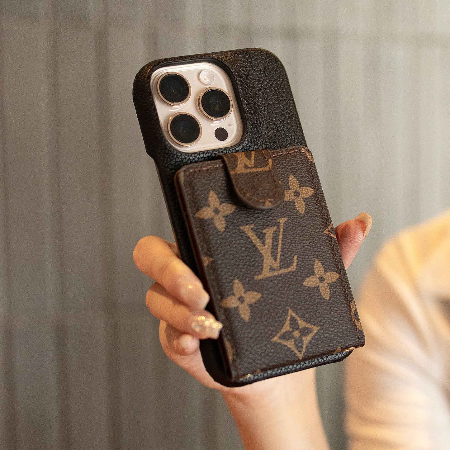 2025 Ny ankomst Advanced Leather iPhone -taske med kort tegnebog og rem