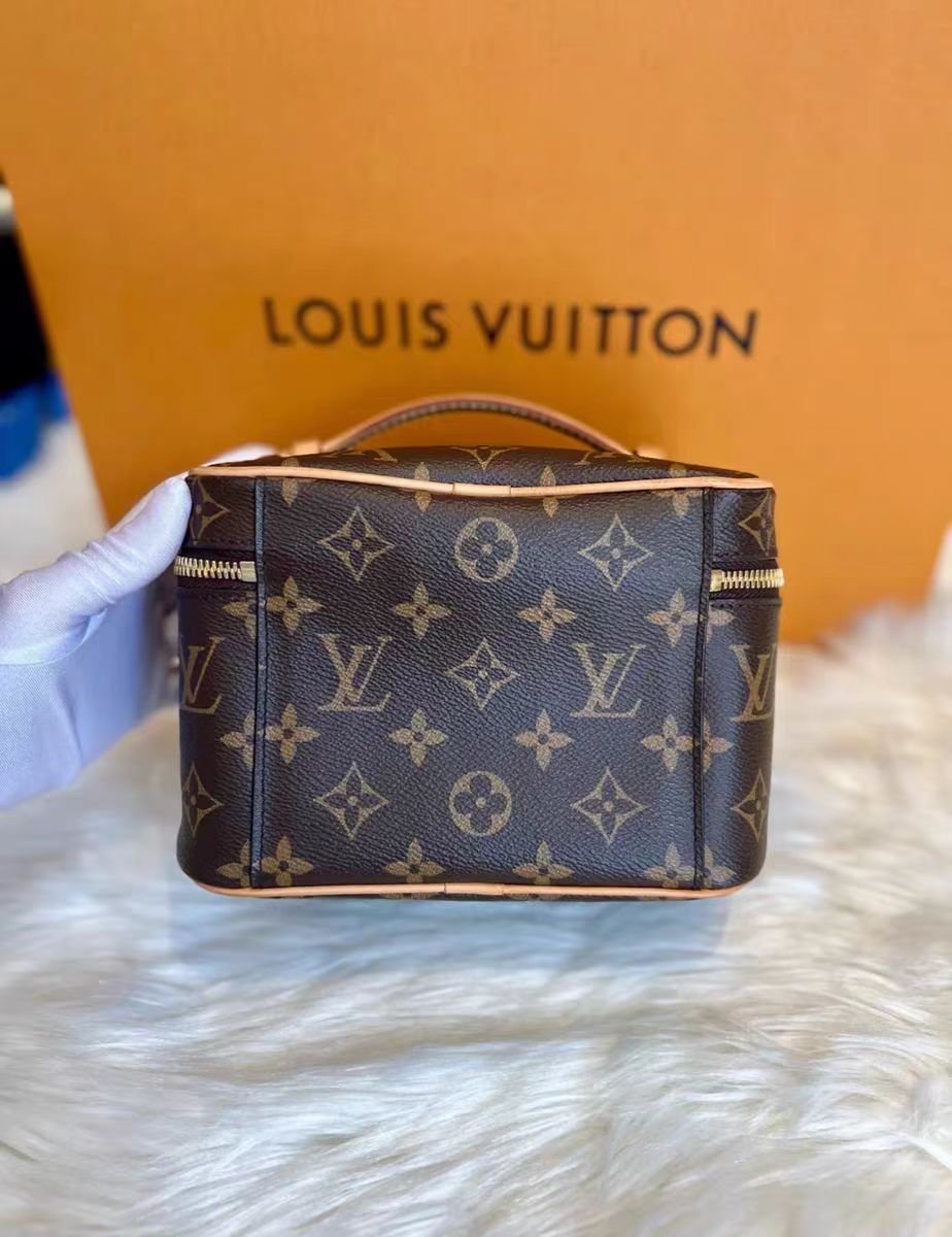 (Buy 3, pay for 2)Premium Cosmetic Bag