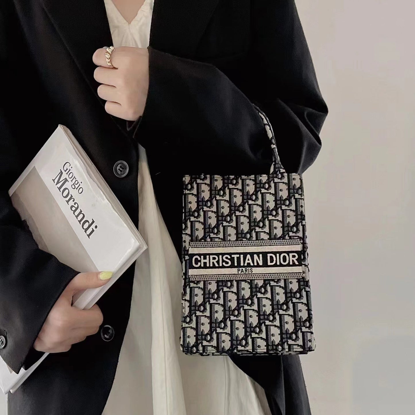 Klassisk totepose med stropp for crossbody