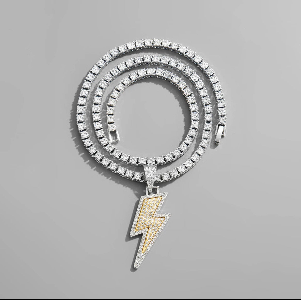 Crystal Charm Lightning halskjede