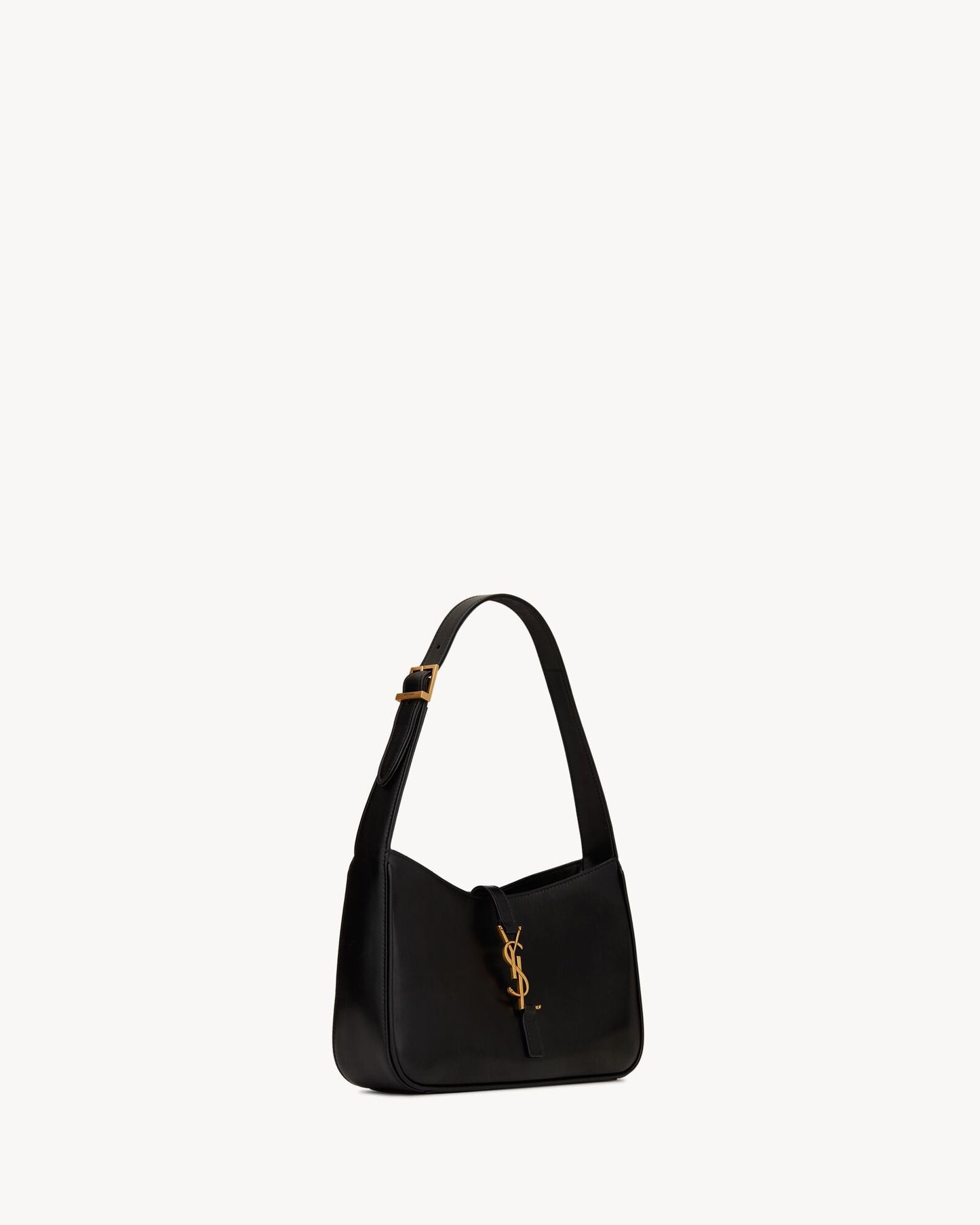 Svatý Laurent Le 5 à 7 Patent Leather Hobo - Burgundská elegance