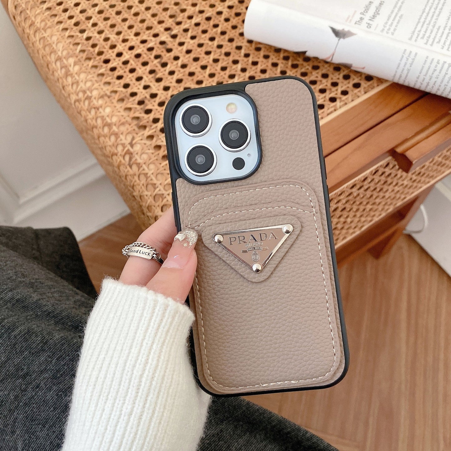 PRA kártya tartó színű iPhone tok