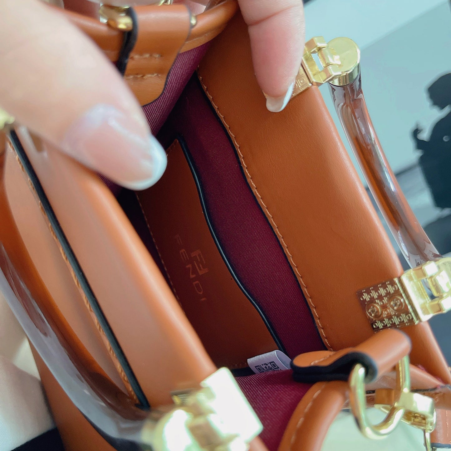 Klassische Einkaufstasche mit Crossbody -Riemen