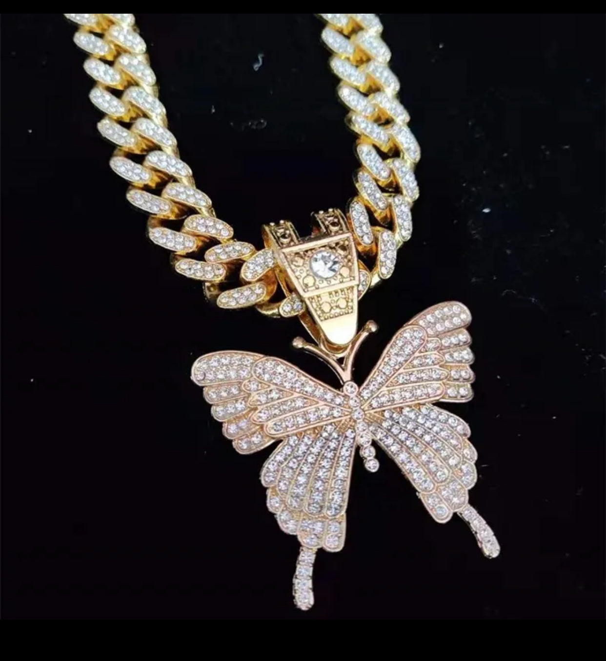 Ice out bling sommerfugl pendelkjede
