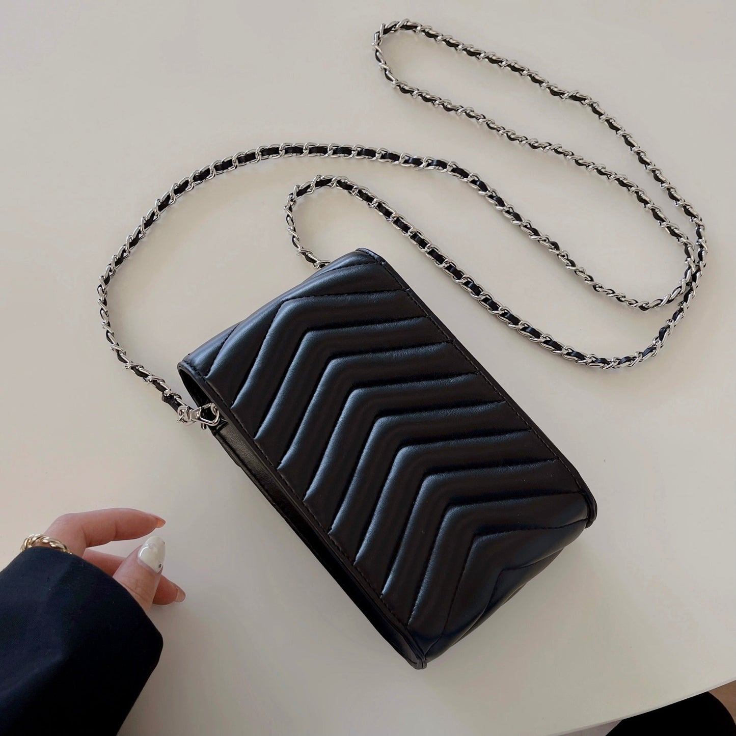 Crossbody skinn telefonpose