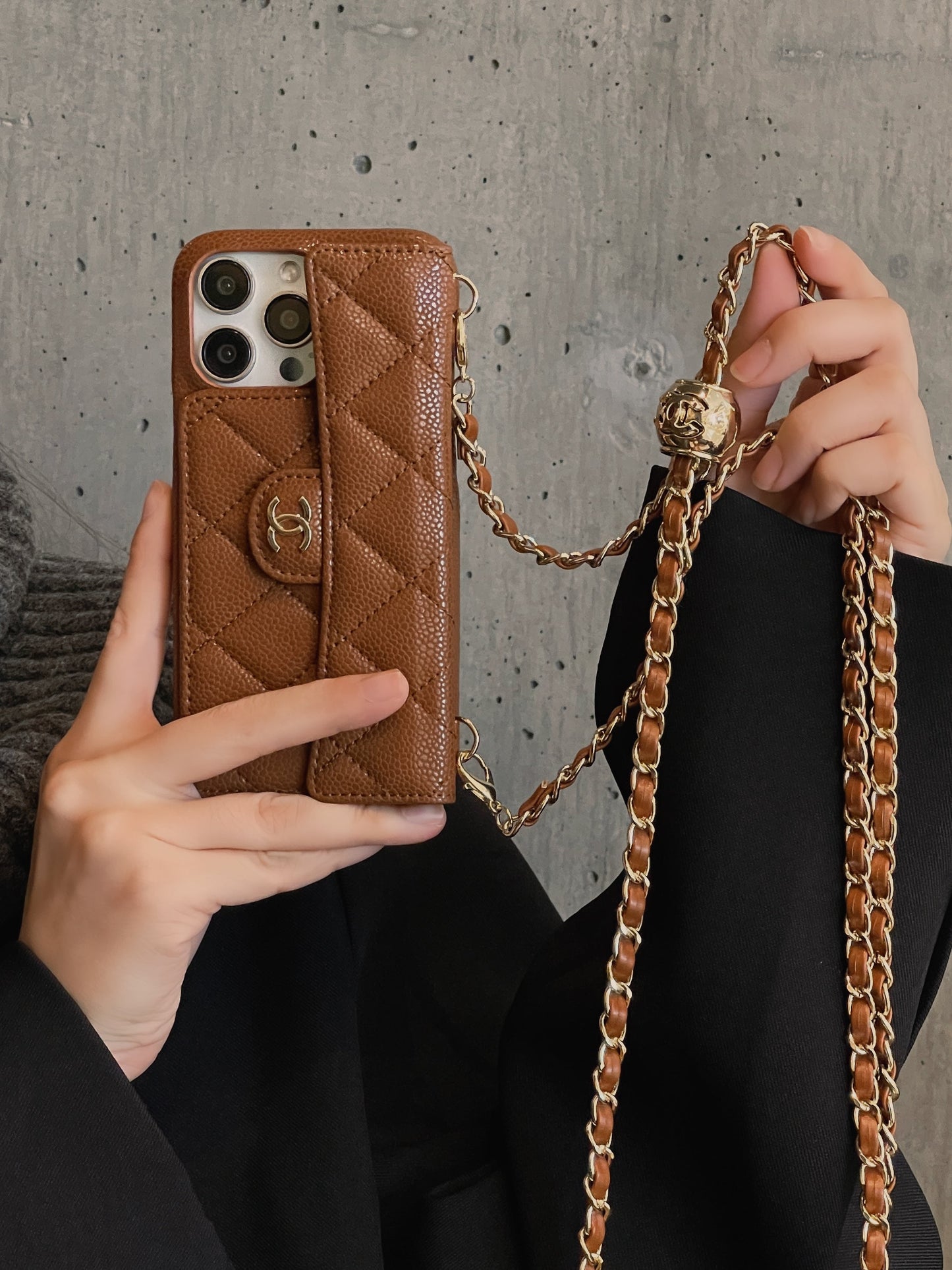 Luxus pénztárca iPhone tok kézi /kereszttestlánccal