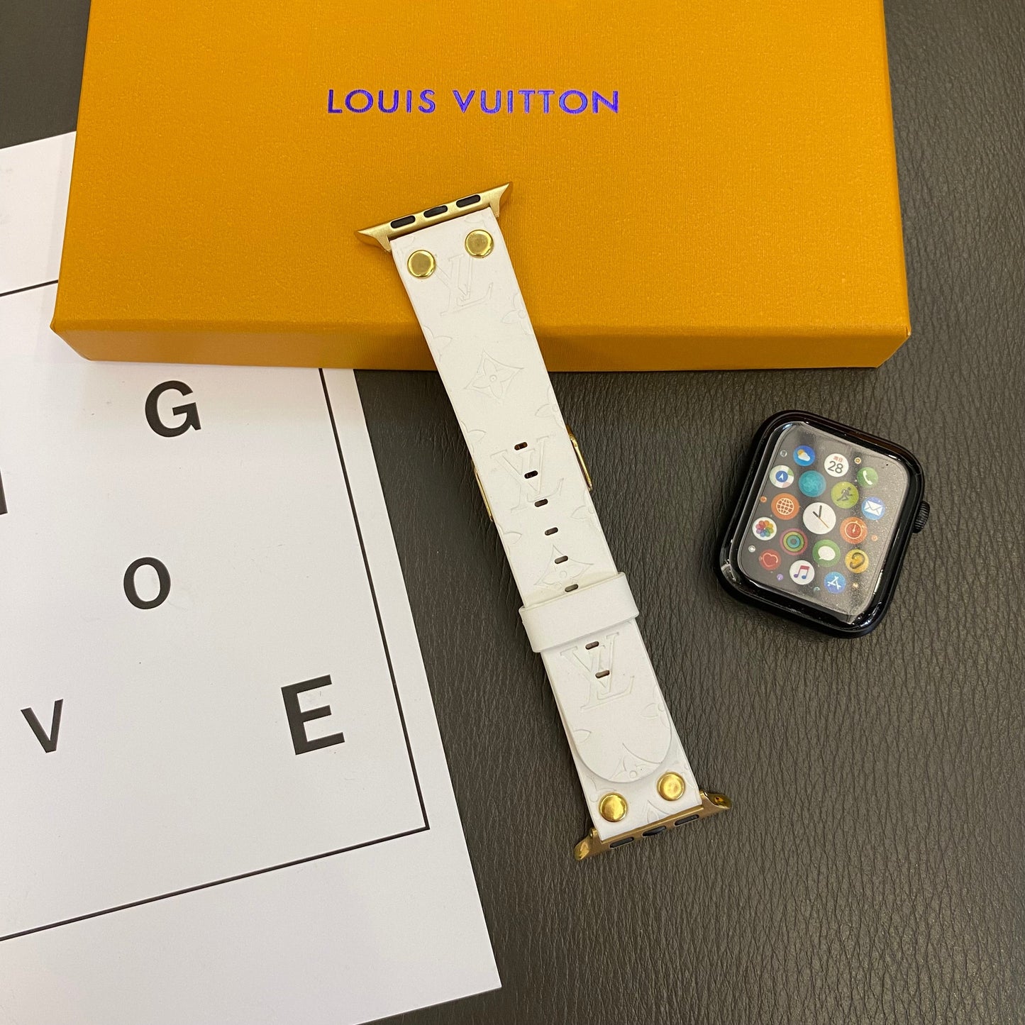 Armbånd de Rekchange Apple Aveec Décoration en nagler et monogramme en relieff Watch Bands