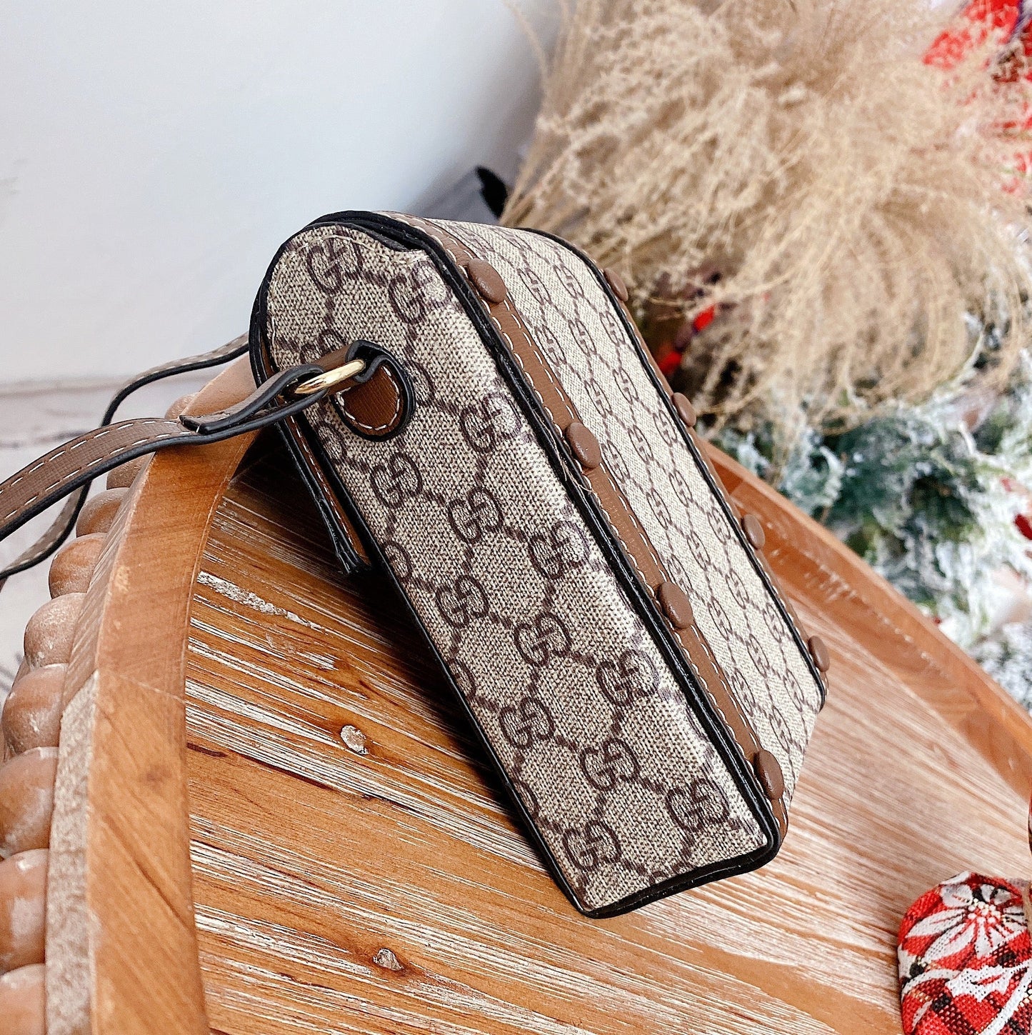 GG Crossbody skinnveske
