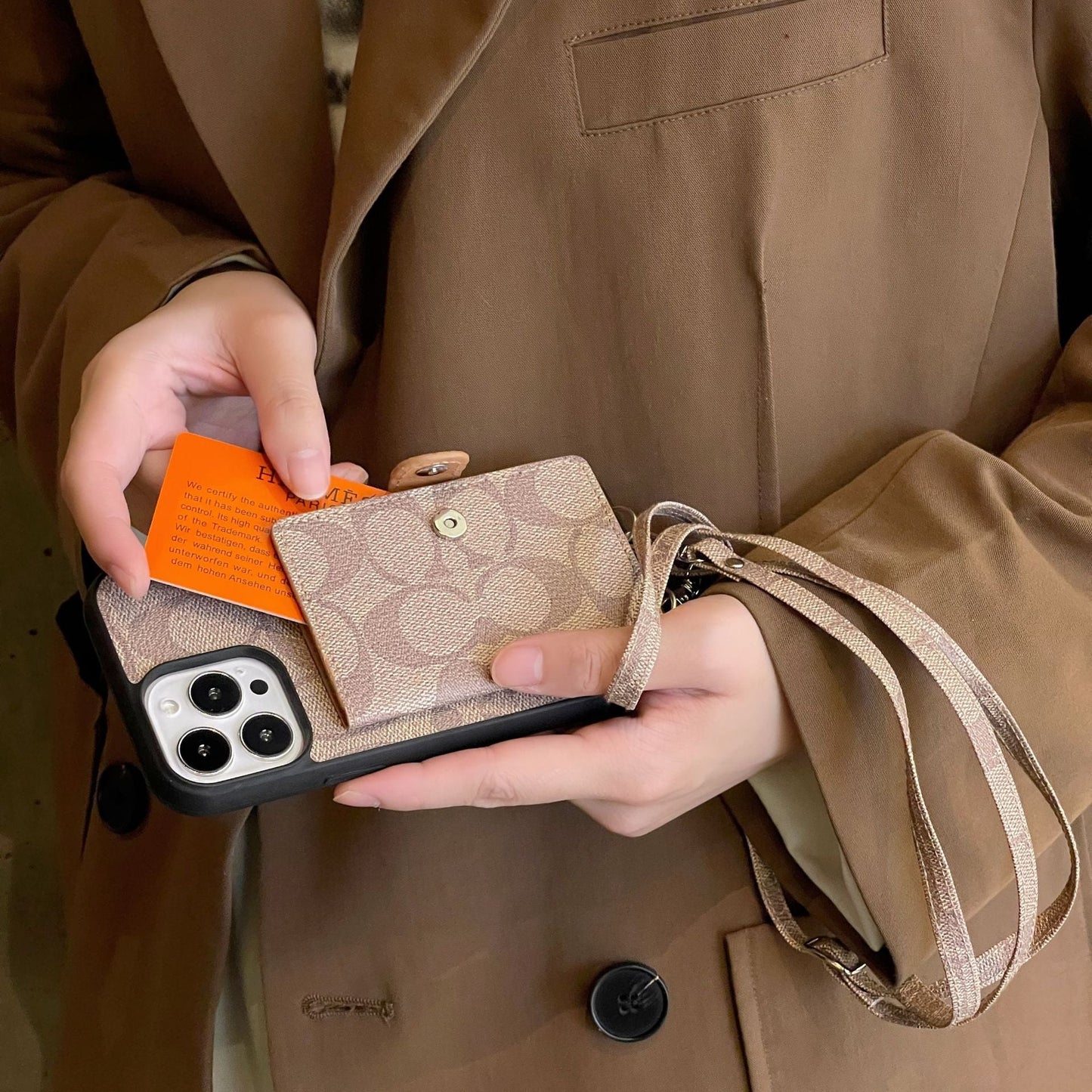 COA kártya táska bőrlánc iPhone tok