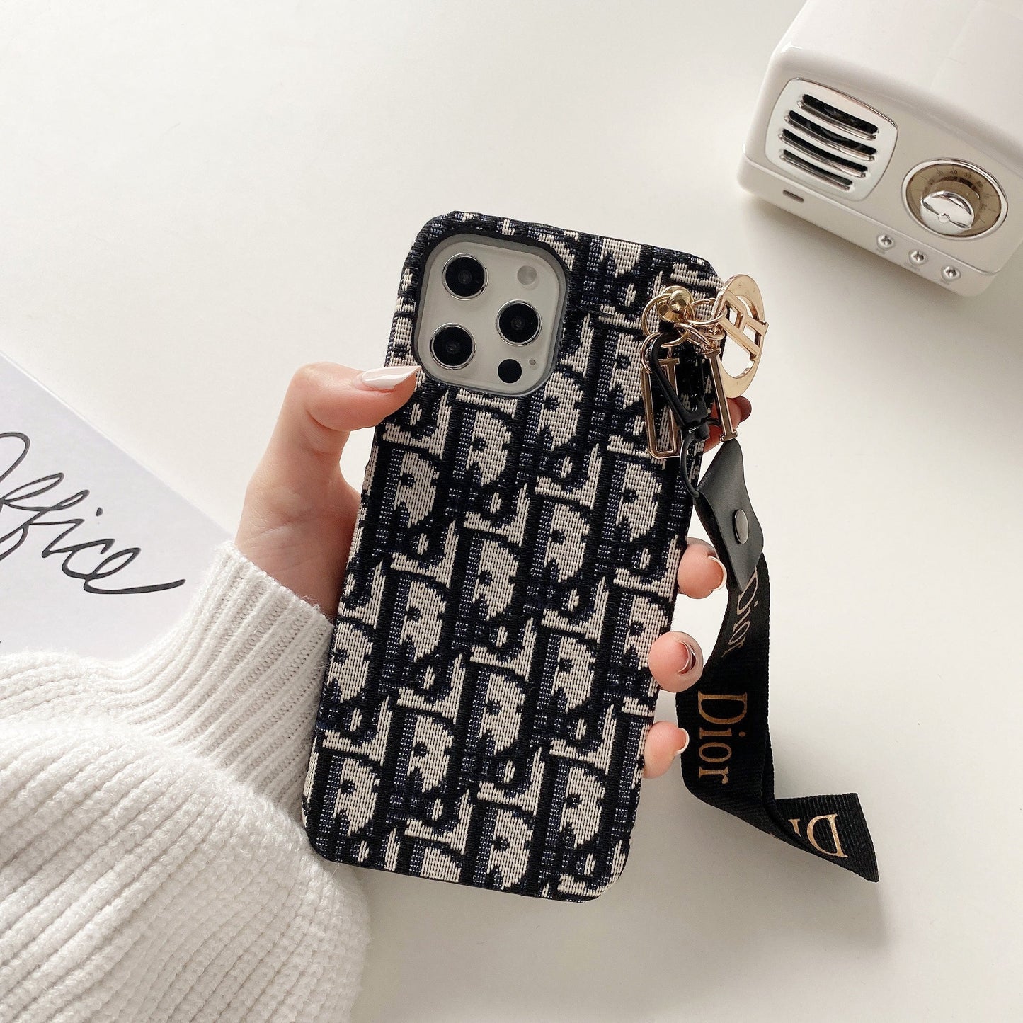 CD iPhone-taske med rem sort-GS240315
