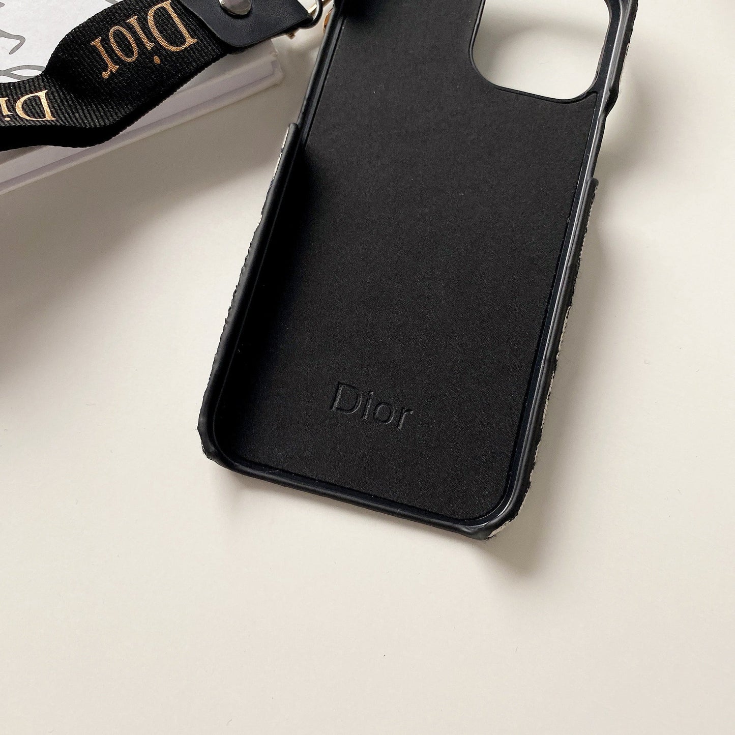 CD iPhone-taske med rem sort-GS240315