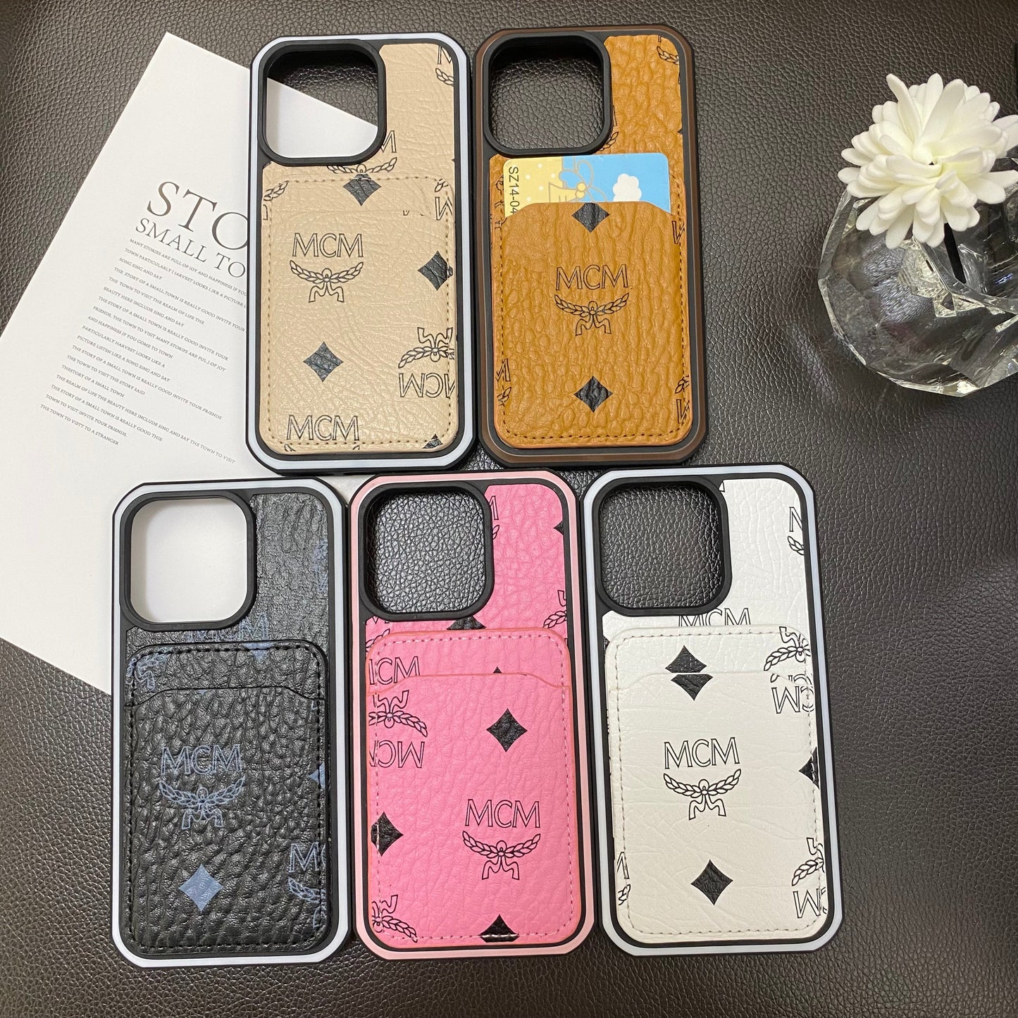MCM iPhone tok kártya tartóval sárga-mck240603