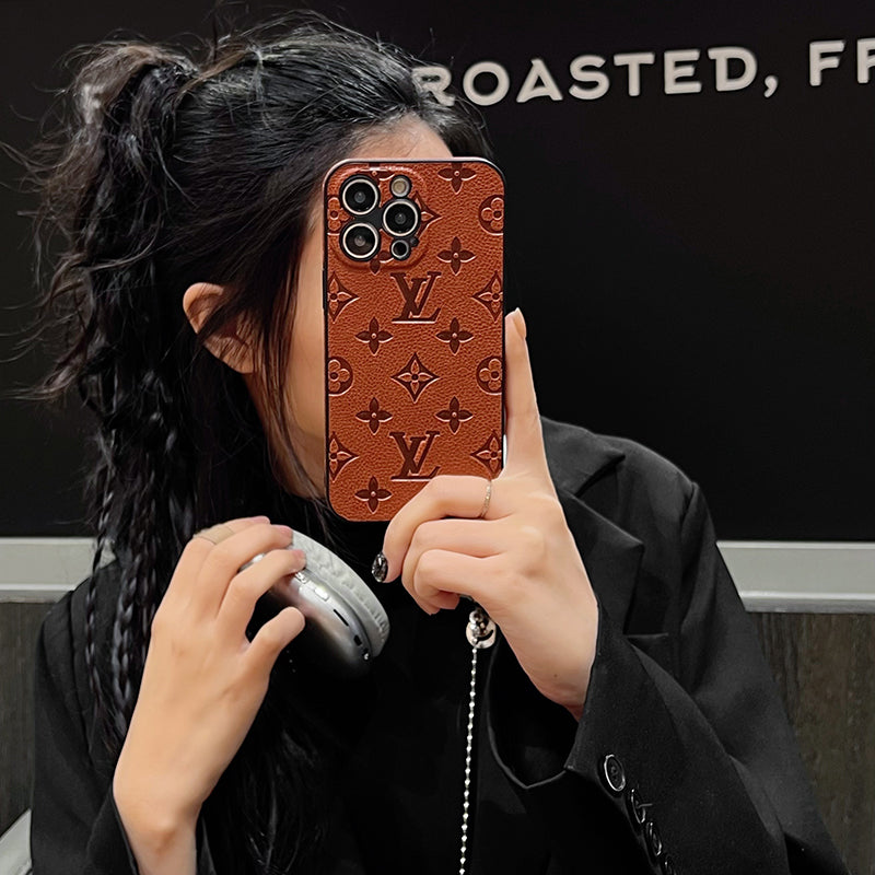 Lou színű bőr iPhone tok