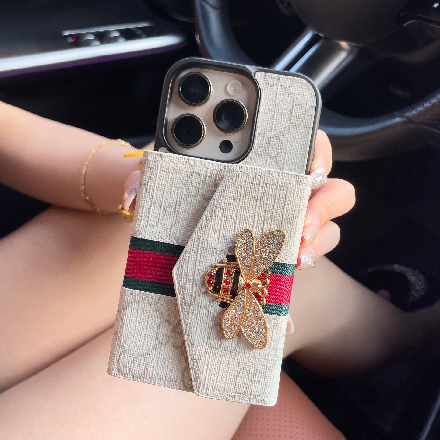 GG Advanced Crossbody iPhone tok kártyatartóval és vállszíjjal