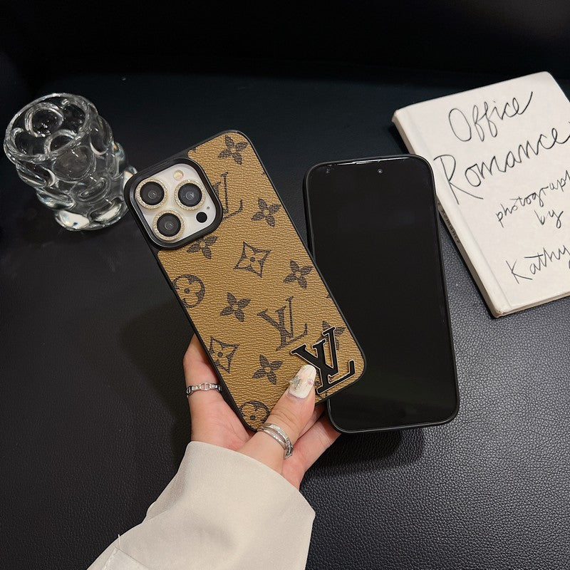 Lou fekete logó bőr iPhone tok