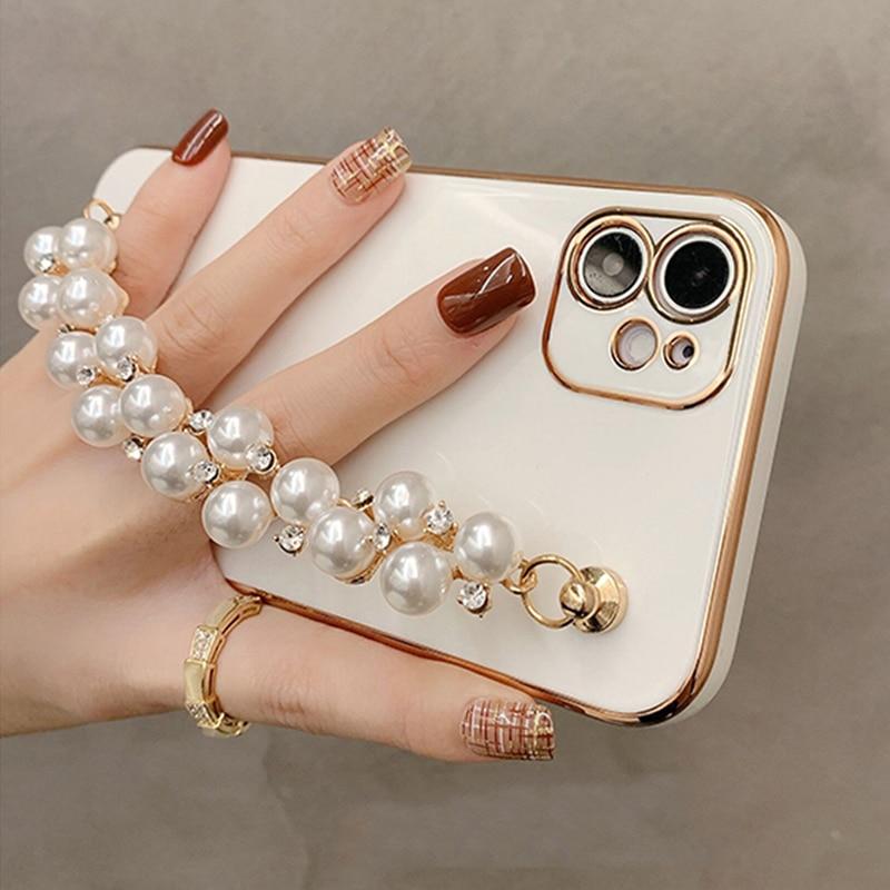 Gloss Pearl Chain Case
