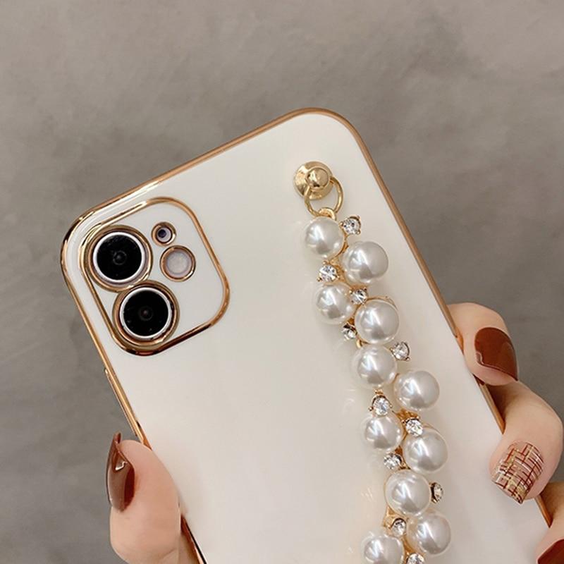 Gloss Pearl Chain Case