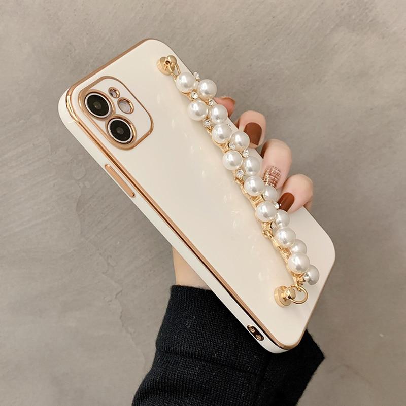 Gloss Pearl Chain Case