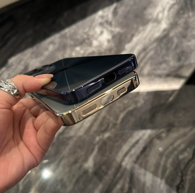 Aurora nano iPhone tok
