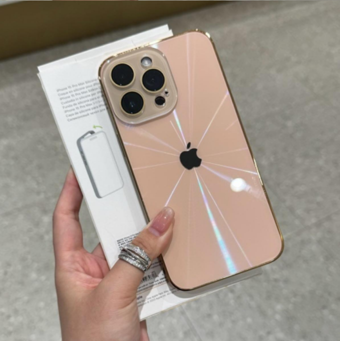 Aurora nano iPhone tok