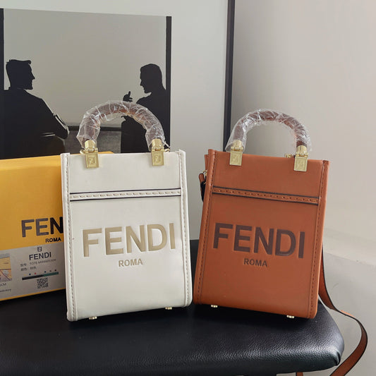 Klassisk totepose med stropp for crossbody