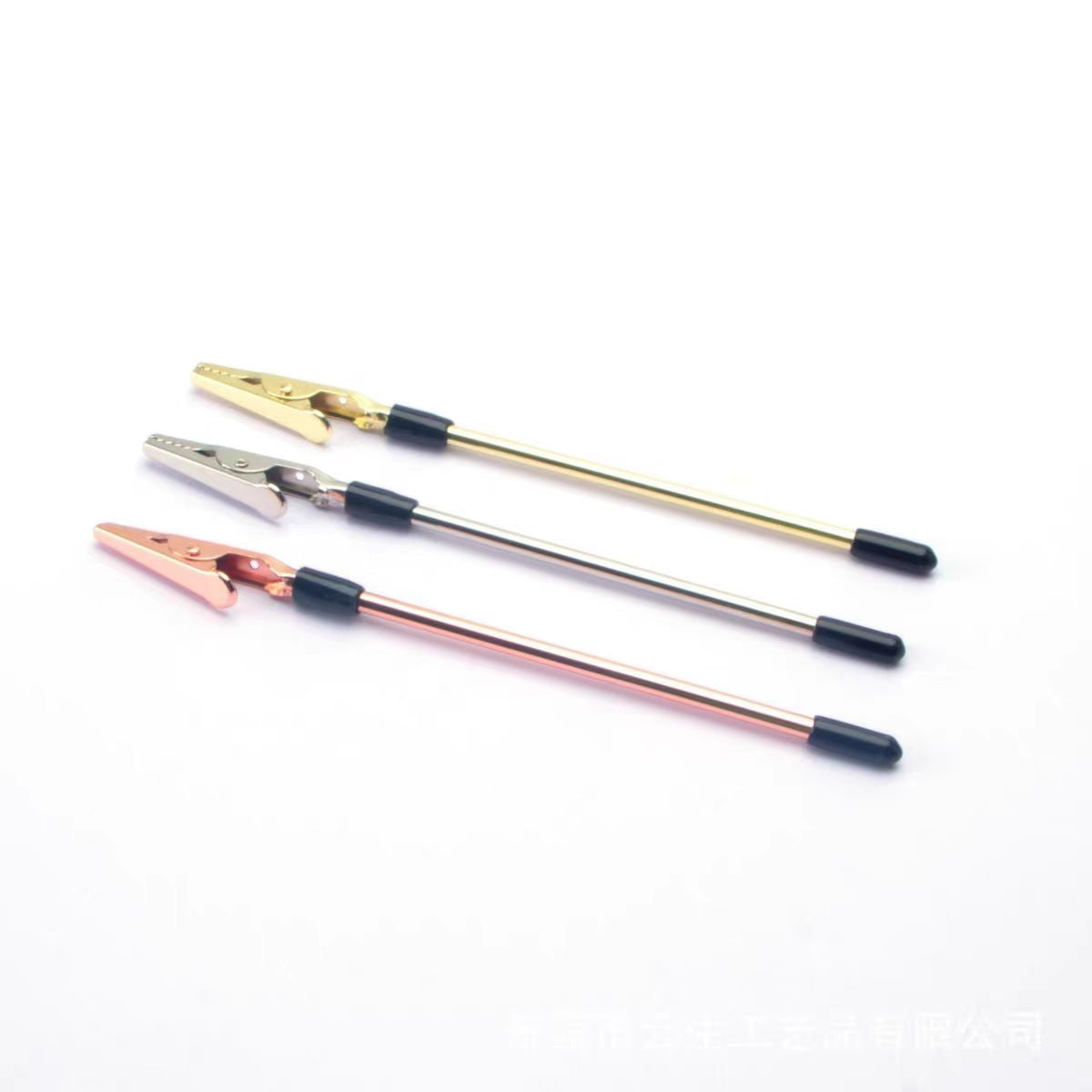 Pomocná spona na nošení náramku