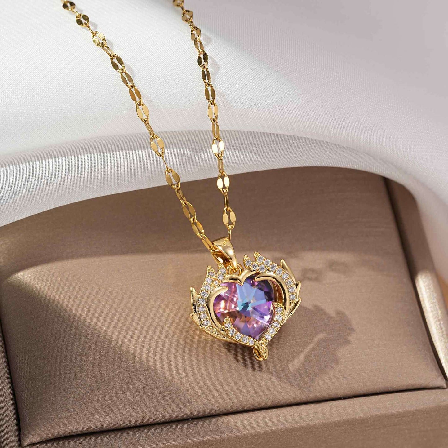Fransk Luxe Red Heart Pendant Necklace - Lett glamour med fullt rhinestones tilbehør