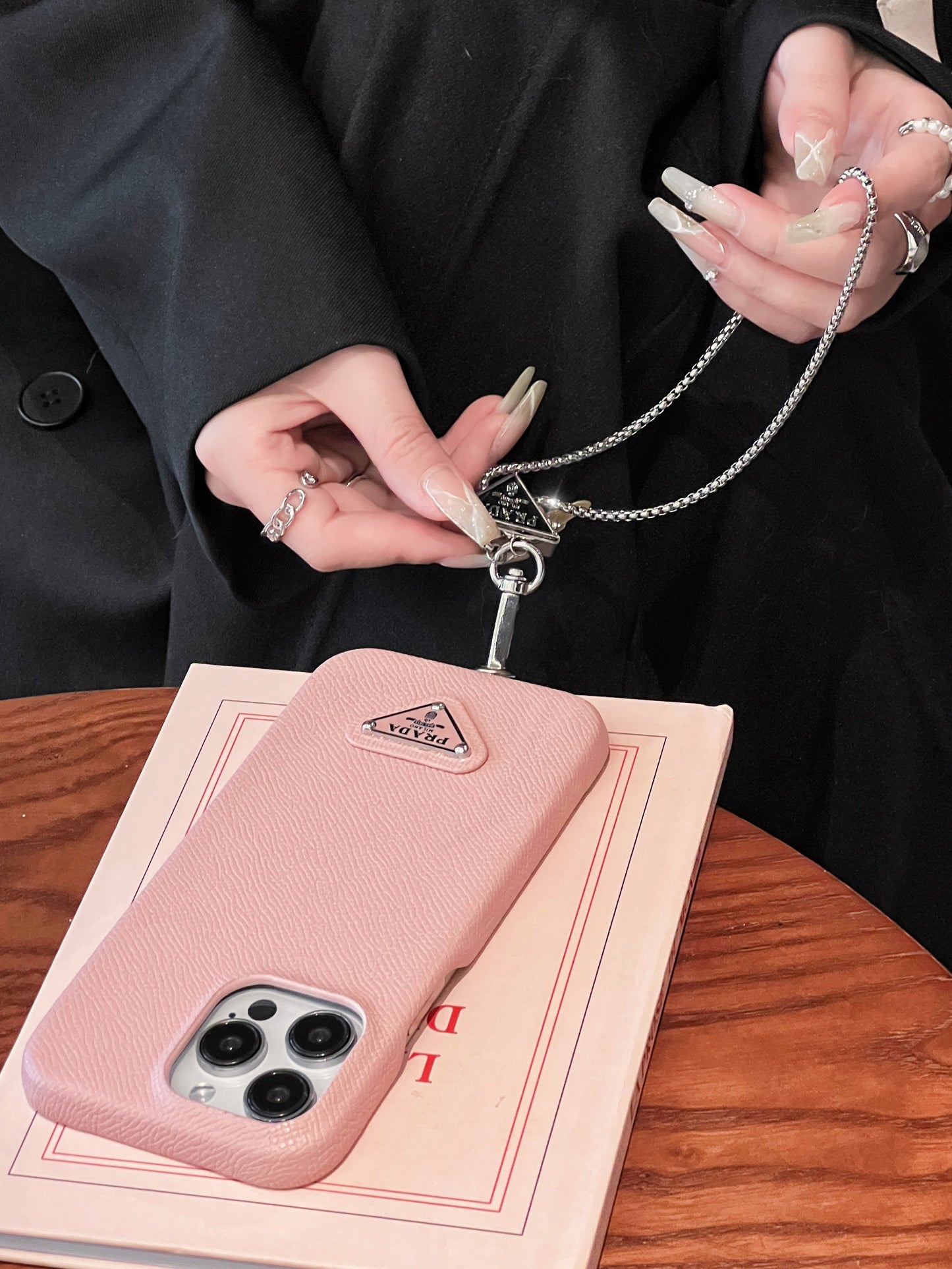 PRA din piele Crossbody iPhone