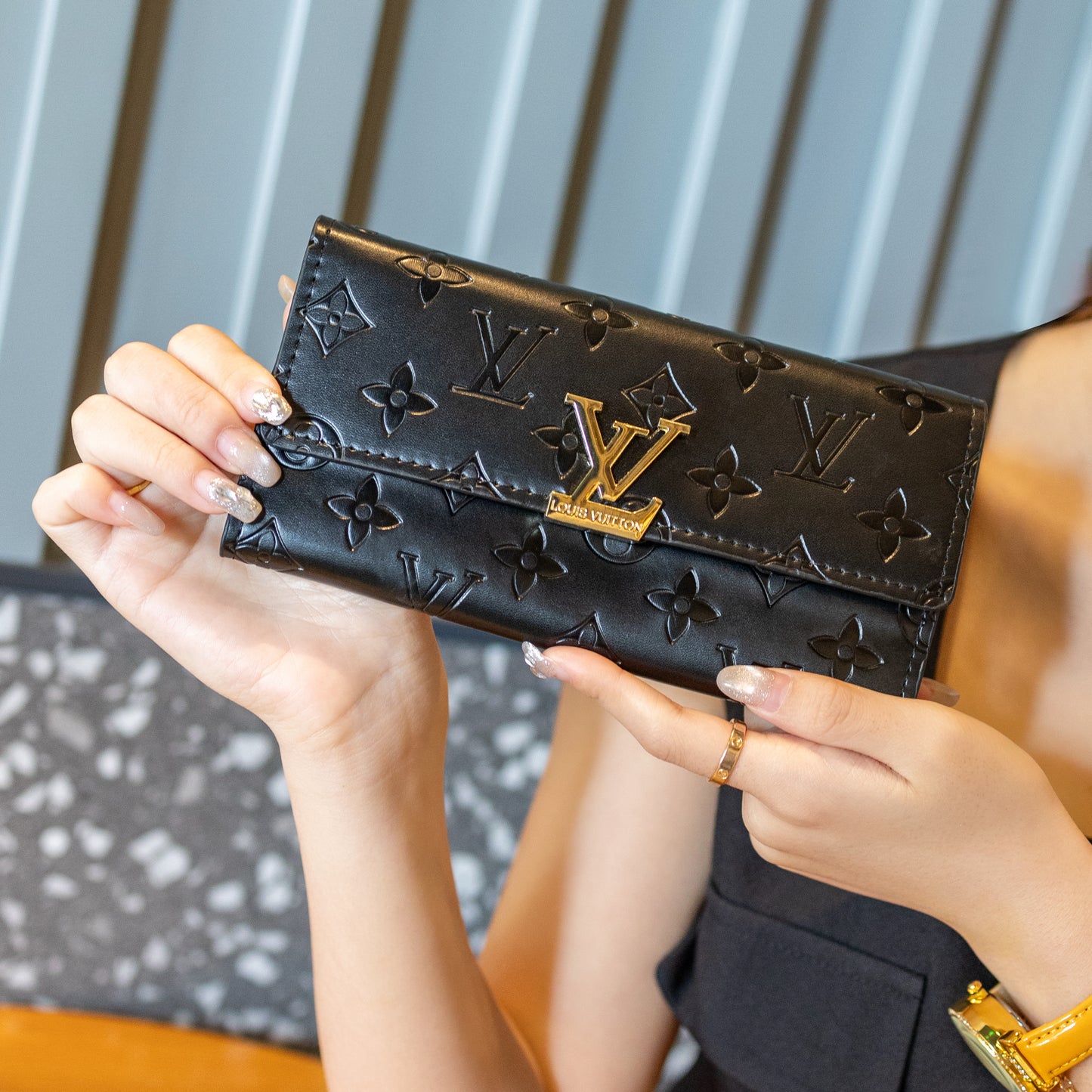 Klassisk präglad lyxhandväska för kvinnor