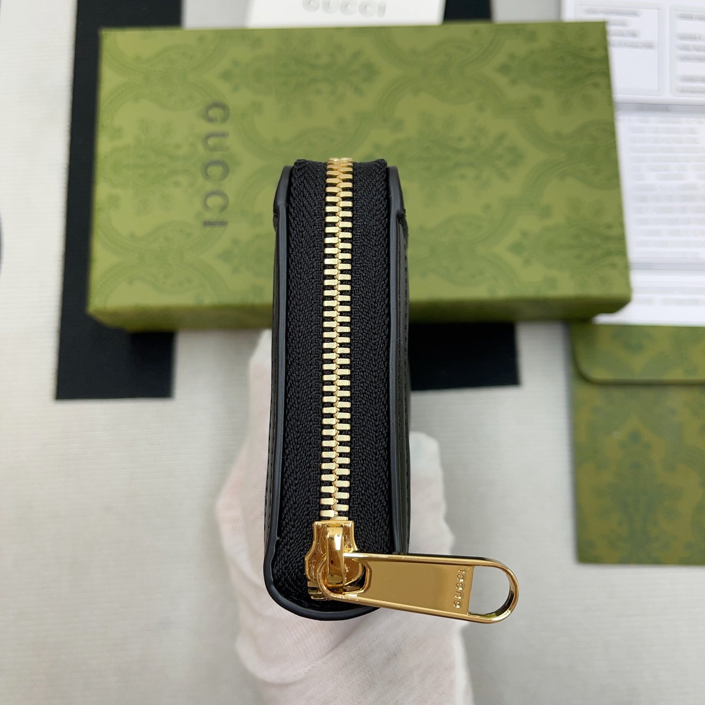 Matelassé Zip-Around Wallet Black For Women‎ 723784 UM8IG 1000 7.6 in/ 19.5 cm