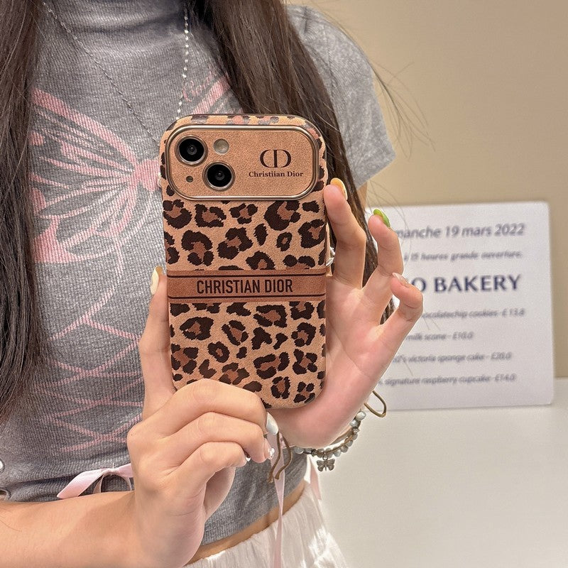 CD barna színű bőr iPhone tok